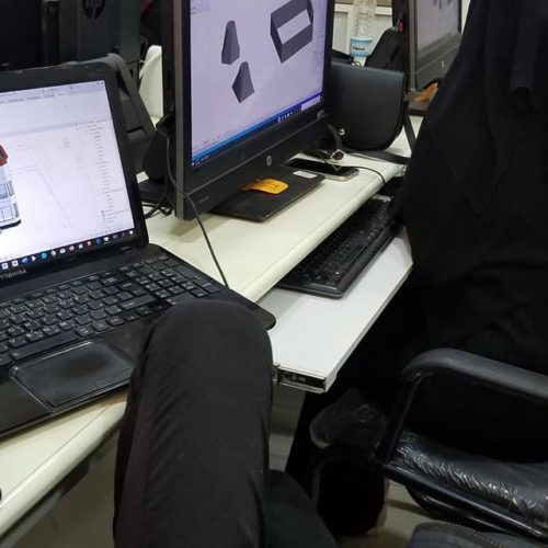 تواصل المؤسسة العلمية لرعاية المبدعين و منصة اليمن للتكنولوجيا إقامة الدورات التدريبية في أساسيات الريفت المعماري الحديث