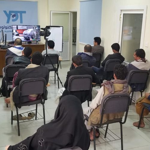 إبتدأت المؤسسة العلمية لرعاية المبدعين وبالشراكة مع منصة اليمن للتكنولوجيا وبالتعاون مع مركز الاتحاد للتدريب الإعلامي فرع اليمن دورة المونتاج التلفزيوني والسينمائي