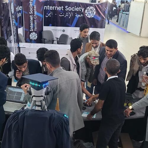 صور من مشاركة المؤسسة العلمية لرعاية المبدعين بمعرض سايتكس SITEX