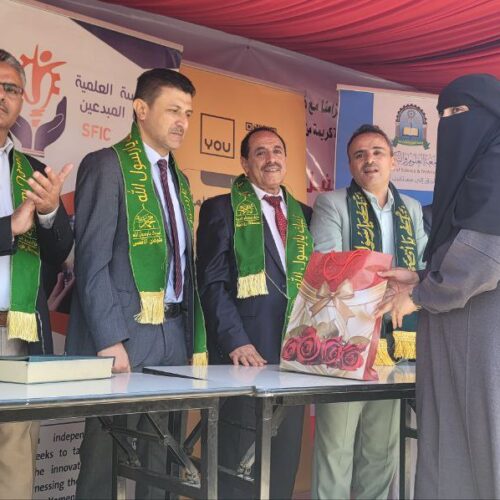 المؤسسة العلمية لرعاية المبدعين تكرم اوائل الجمهورية في ثانوية جمال عبدالناصر للمتفوقين